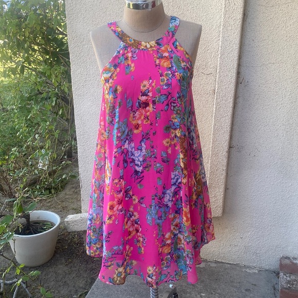 Vintage Betsey Johnson 90’s floral mini dress from Luxury boutique in Malibu, CA - Picture 4 of 15